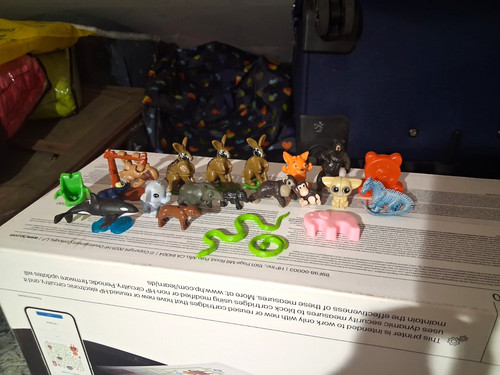 Kinder egg natoon animal - egg,